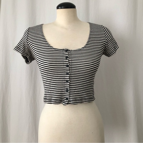 ⭐️2/$20⭐️ BRANDY MELVILLE striped cropped tee. Size small. - Picture 2 of 11